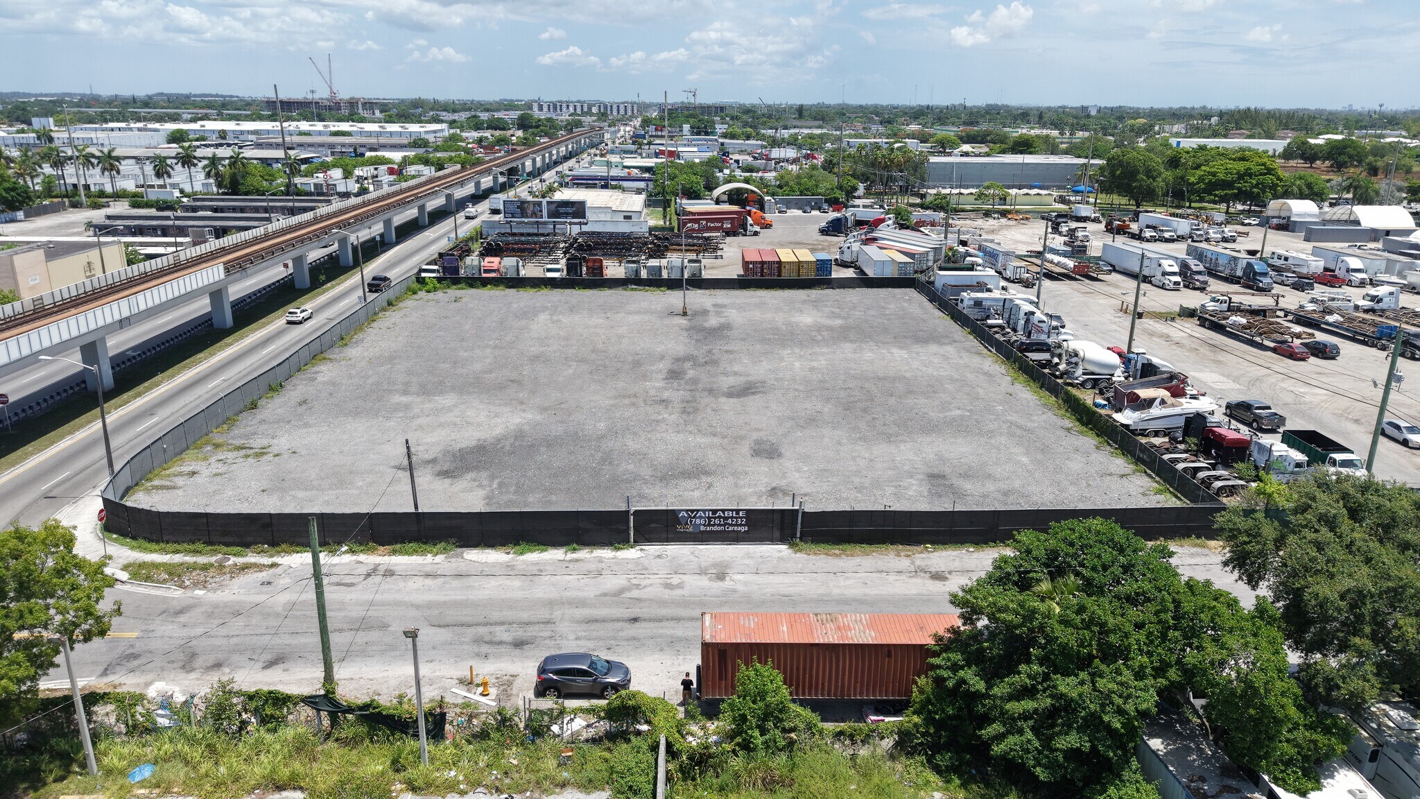 6901 NW 26th Ave, Miami, FL à louer Photo de l’immeuble– Image 1 sur 9