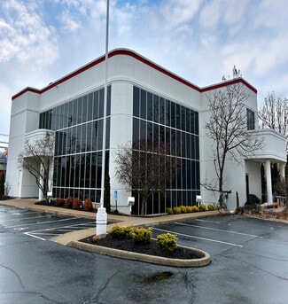 Plus de détails pour 8145 Beechmont Ave, Cincinnati, OH - Bureau à vendre