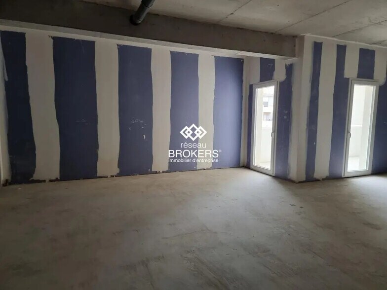 440 Avenue Des Pres D'Arenes, Montpellier à vendre - Photo de l’immeuble – Image 2 sur 4