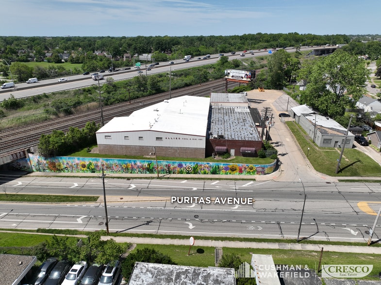16116-16146 Puritas Avenue, CLeveland portefeuille de 2 biens à vendre sur LoopNet.fr - Photo de l’immeuble – Image 1 sur 8