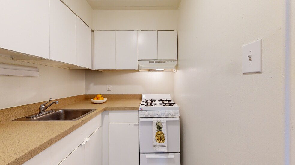 30 S State Rd, Upper Darby, PA à vendre - Numérisation 3D Matterport – Image 3 sur 24