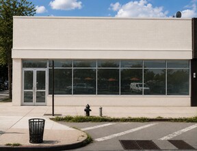 64-02-64-22 108th St, Flushing, NY à louer Photo de l’immeuble– Image 1 sur 1