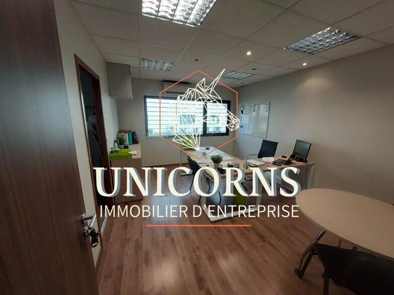 Bureau dans Montrabé à louer - Photo de l’immeuble – Image 3 sur 7