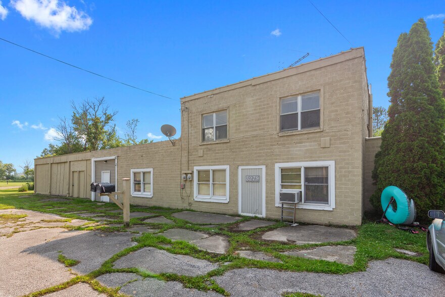 3279 Emmett Rd, Emmett, MI à vendre - Photo de l’immeuble – Image 2 sur 43