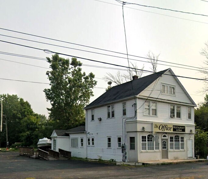 2319 Niagara Falls Blvd, Wheatfield Township, NY à vendre - Photo de l’immeuble – Image 3 sur 4