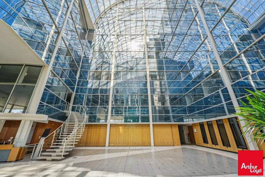 35 Boulevard Du Port, Cergy à louer - Photo de l’immeuble – Image 2 sur 25