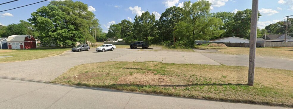 1621 E McKinley Ave, Mishawaka, IN à vendre - Photo de l’immeuble – Image 3 sur 7
