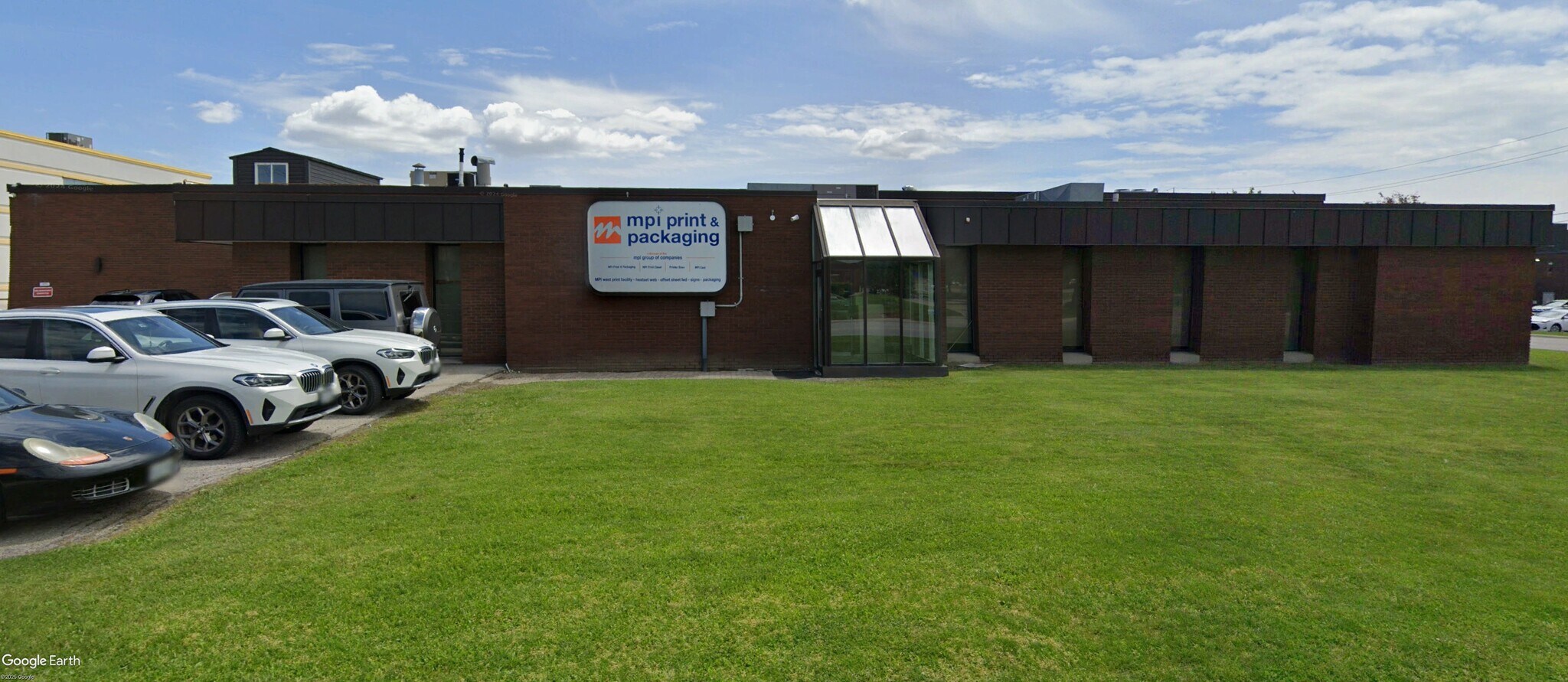 1340 Aerowood Dr, Mississauga, ON à louer Photo principale– Image 1 sur 8