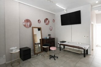 317-319 S Robertson Blvd, Beverly Hills, CA à louer Photo intérieure– Image 1 sur 4