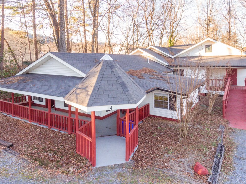 1422 Mineral Springs Rd, Dalton, GA à vendre - Photo principale – Image 1 sur 11