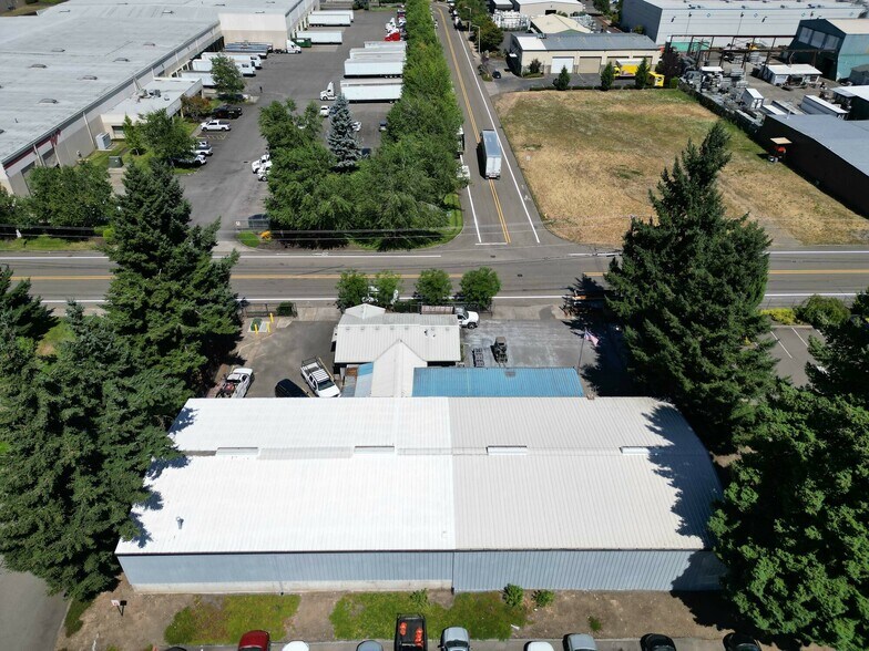 12670 SE Capps Rd, Clackamas, OR à vendre - Aérien – Image 3 sur 4