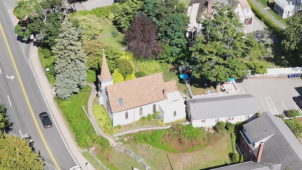 11 Wilmot Rd, New Rochelle, NY à louer - Vidéo sur l’annonce professionnelle – Image 2 sur 7