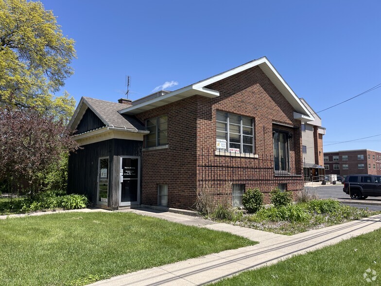 213 E Paw Paw St, Paw Paw, MI à vendre - Autre – Image 1 sur 1