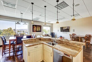 Plus de détails pour 250 S Pacific St, San Marcos, CA - Local d’activités à vendre