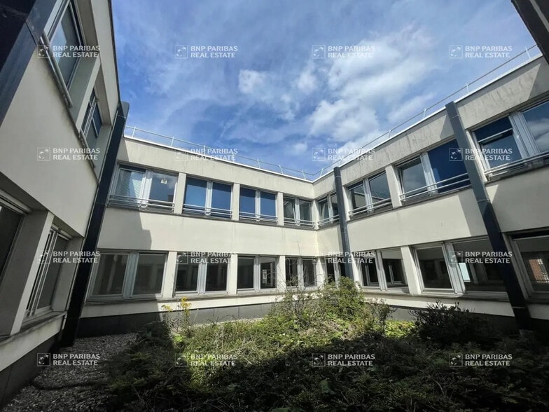 172 Rue Pierre Mauroy, Lille à vendre - Photo de l’immeuble – Image 1 sur 7