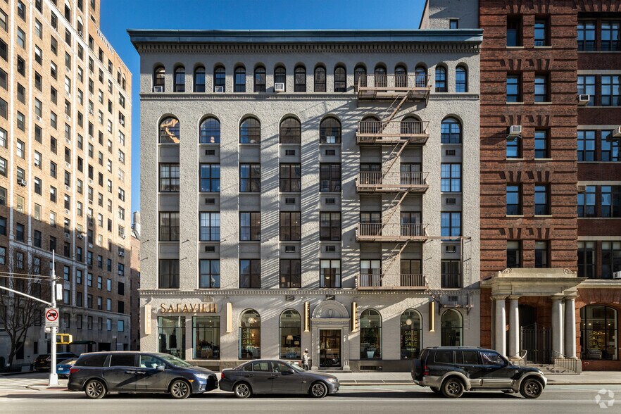 97 7th Ave, New York, NY à louer - Photo de l’immeuble – Image 2 sur 3