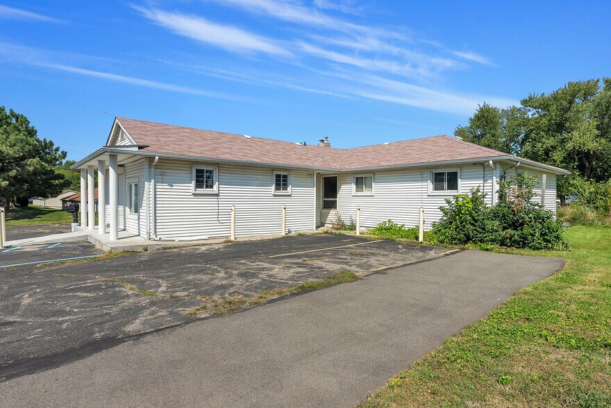 34845 23 Mile Rd, Chesterfield, MI à vendre - Photo de l’immeuble – Image 3 sur 20