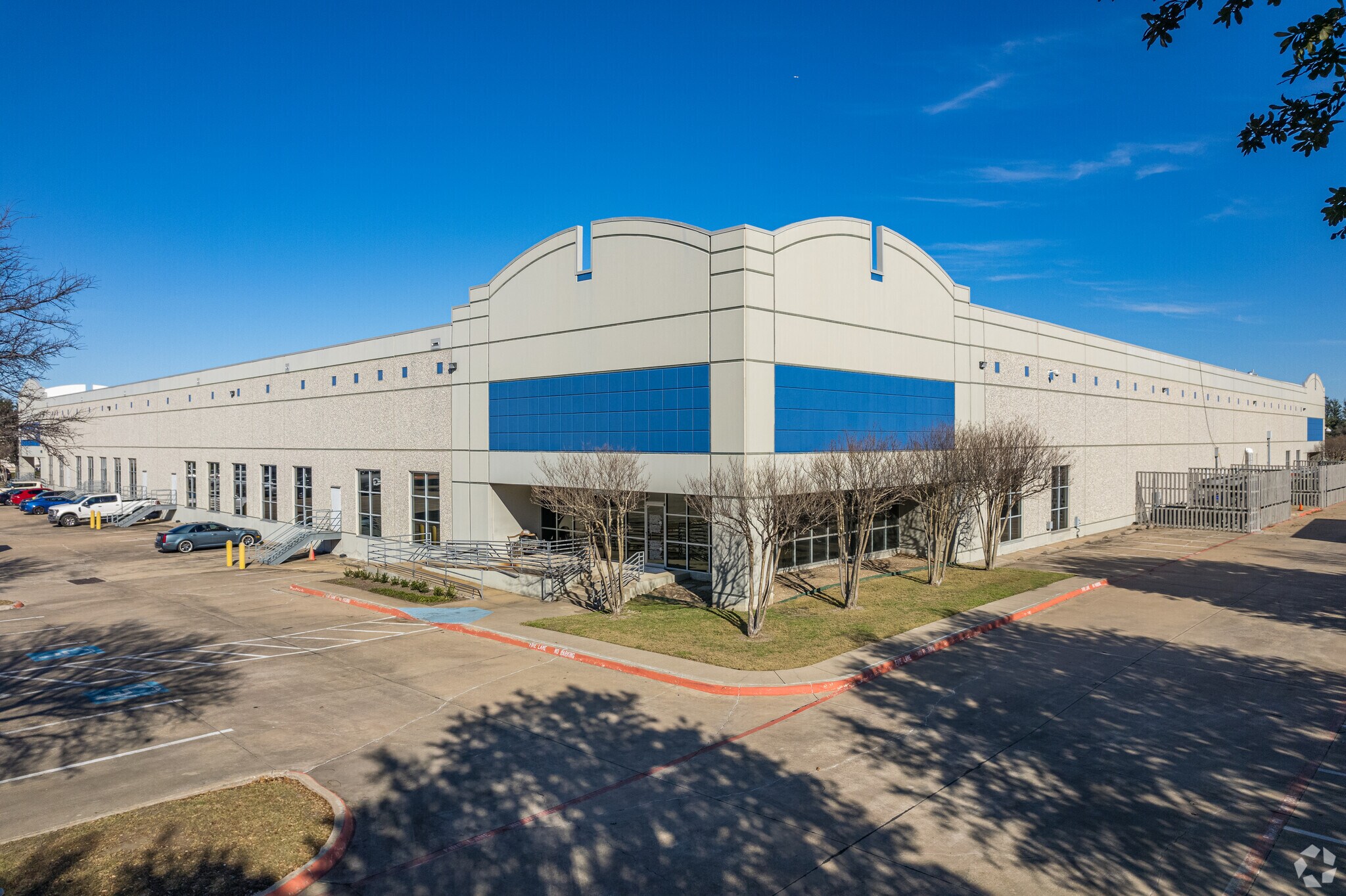 1460 N Glenville Dr, Richardson, TX à louer Photo principale– Image 1 sur 6