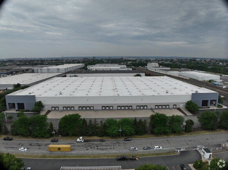 25 Colony Rd, Jersey City, NJ à louer – Image 3 sur 32