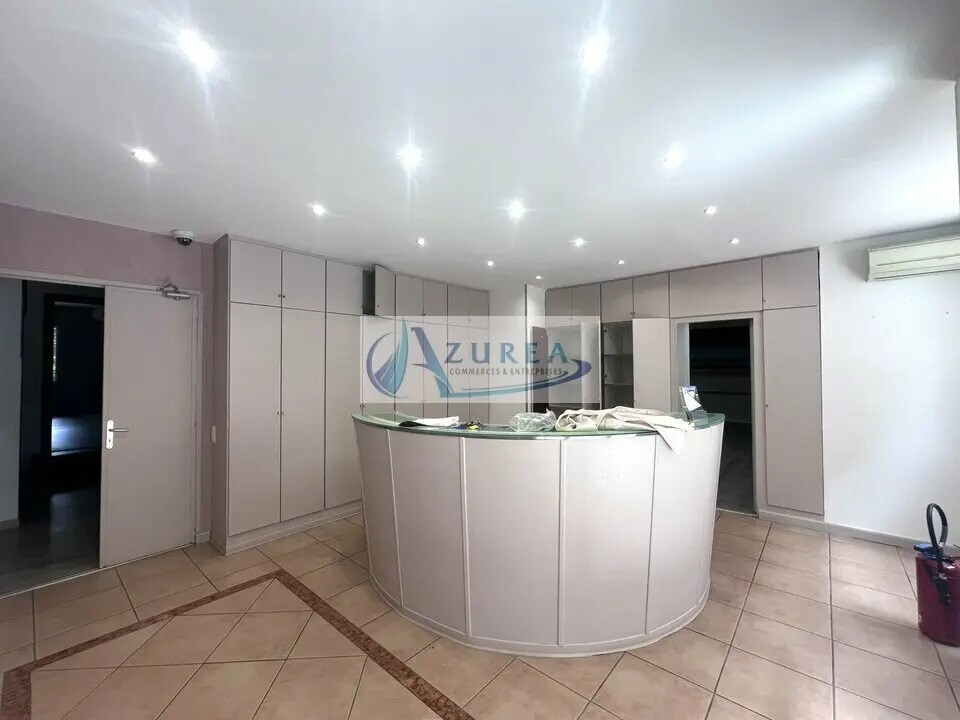 Local commercial dans Nice à vendre Photo de l’immeuble– Image 1 sur 13