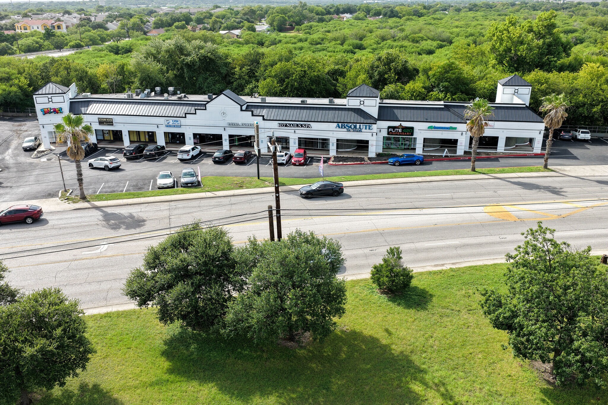 3505 Wurzbach Rd, San Antonio, TX à louer Photo de l’immeuble– Image 1 sur 10