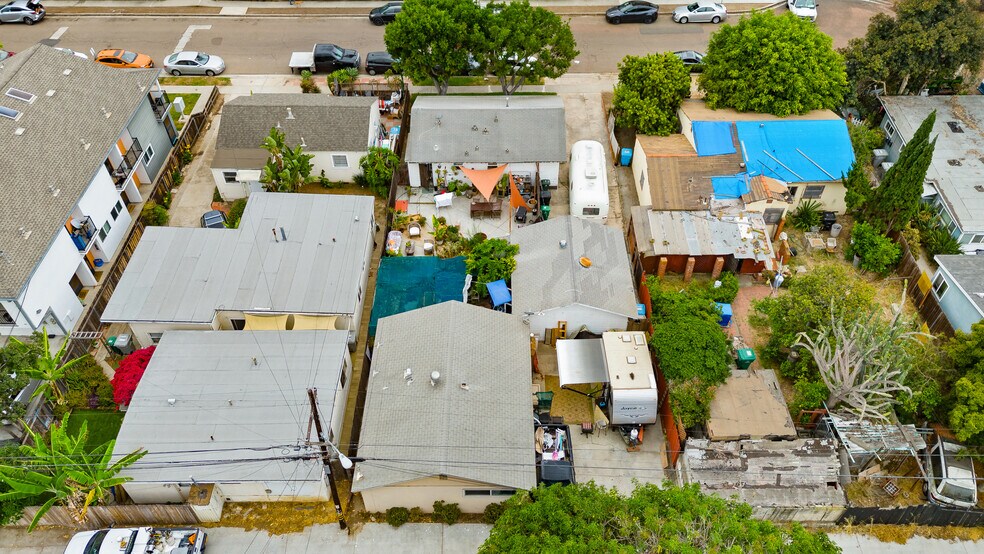 2630-2632 Hornblend St, San Diego, CA à vendre - Photo de l’immeuble – Image 3 sur 11