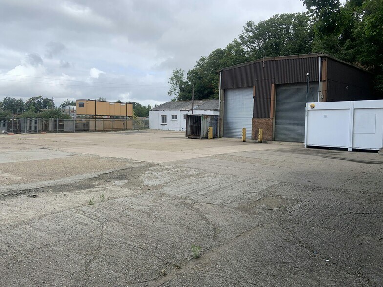 Selsdon Rd, South Croydon à louer - Photo de l’immeuble – Image 2 sur 5