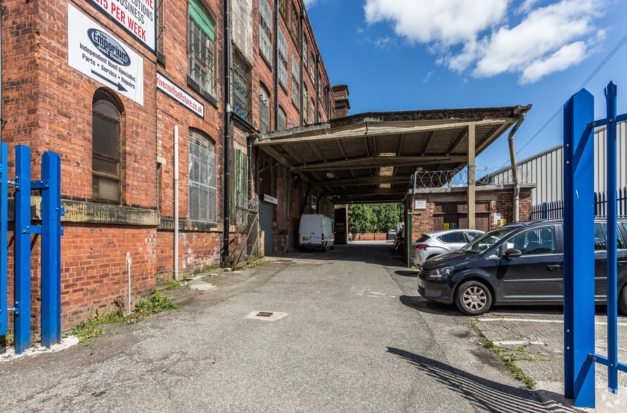 Park Rd, Dukinfield à vendre - Photo de l’immeuble – Image 2 sur 7