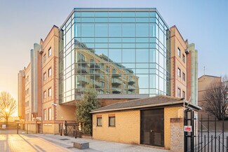 Plus de détails pour 72 Chancellors Rd, Londres - Bureau à louer