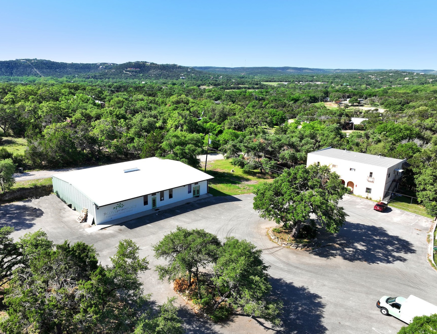 The Witness Oak – Gateway to Wimberley portefeuille de 2 biens à vendre sur LoopNet.fr Photo principale– Image 1 sur 23