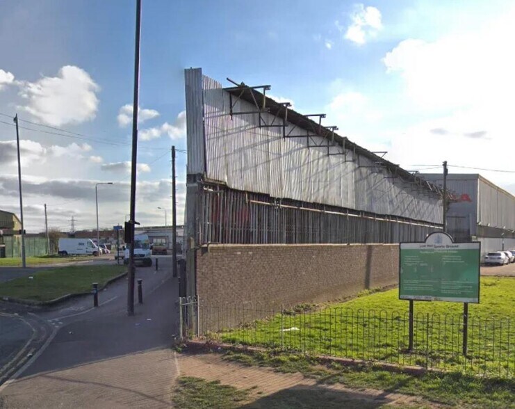 35 South Access Rd, Londres à vendre - Photo de l’immeuble – Image 3 sur 6