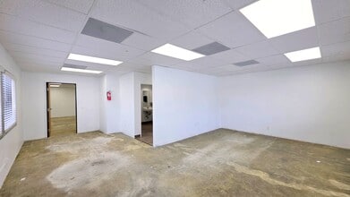 750 N Mountain Ave, Upland, CA à louer Photo intérieure– Image 2 sur 9