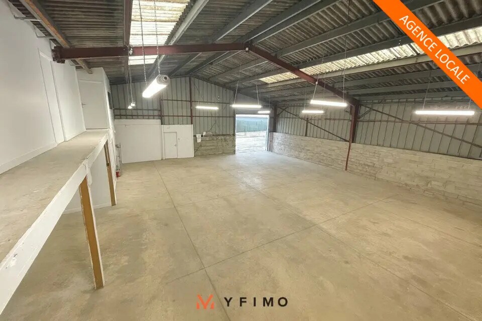 Local d'activités dans Épône à vendre Photo de l’immeuble– Image 1 sur 5