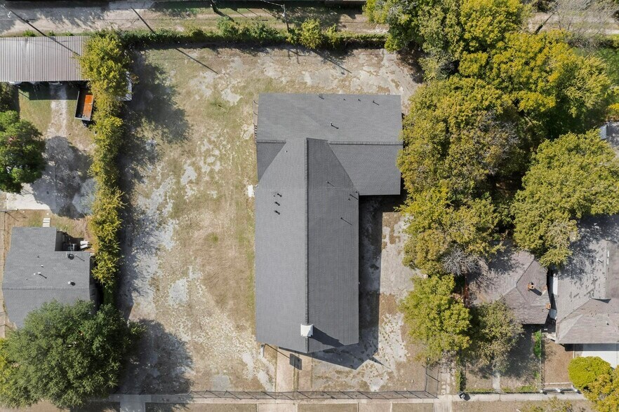 2519 S Denley Dr, Dallas, TX à vendre - Photo de l’immeuble – Image 3 sur 54