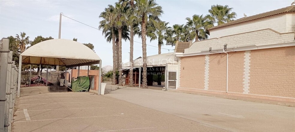 Local commercial dans Benejúzar à vendre - Photo de l’immeuble – Image 1 sur 33