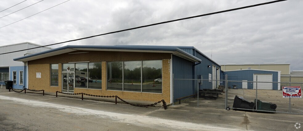 2120 Grand Caillou Rd, Houma, LA à louer - Photo principale – Image 1 sur 2