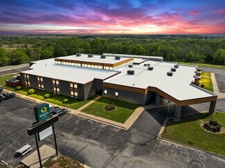 Plus de détails pour 3232 N Summit St, Arkansas City, KS - Hôtellerie à vendre