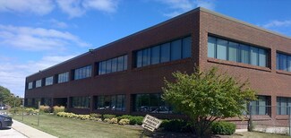 Plus de détails pour 621 Busse Rd, Bensenville, IL - Industriel/Logistique à louer