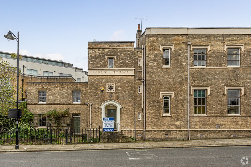 25 Amwell St, Londres à vendre - Photo de l’immeuble – Image 3 sur 4