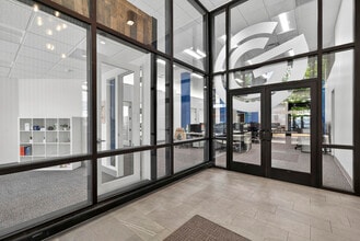 449 S Virginia St, Reno, NV à louer Photo intérieure– Image 2 sur 11