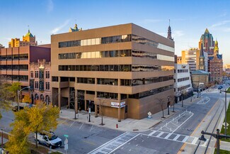 Plus de détails pour 839 N Jefferson St, Milwaukee, WI - Bureau à louer