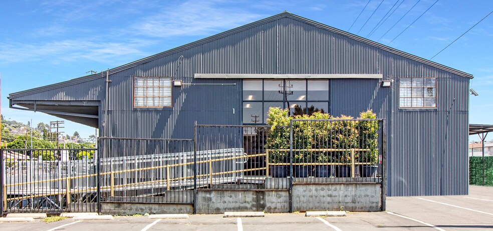 2316 N San Fernando Rd, Los Angeles, CA à vendre - Photo principale – Image 1 sur 16