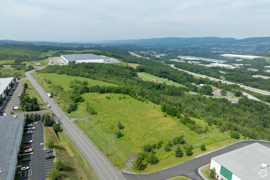 21 Alberigi Dr, Jessup, PA à louer - Aérien – Image 3 sur 5