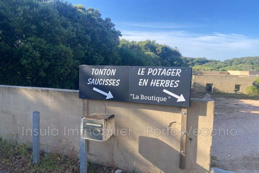 Local commercial dans Bonifacio à louer - Photo de l’immeuble – Image 3 sur 5