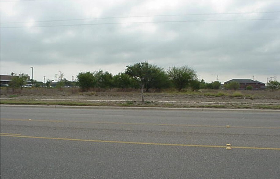 416 S Jackson Rd, Edinburg, TX à vendre - Photo principale – Image 1 sur 1