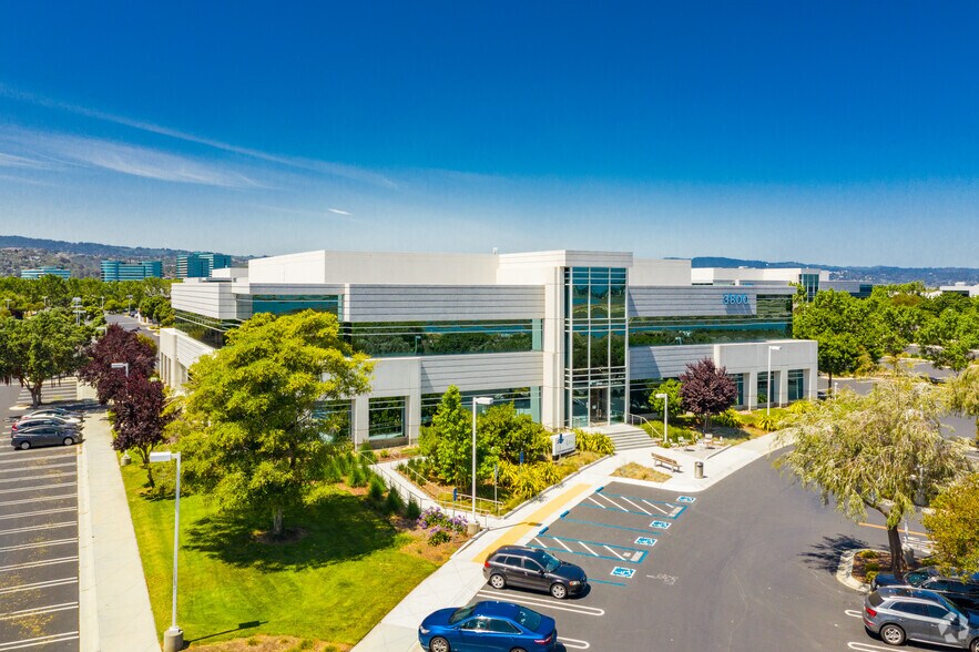 3800 Bridge Pky, Redwood City, CA à louer - Photo de l’immeuble – Image 1 sur 15