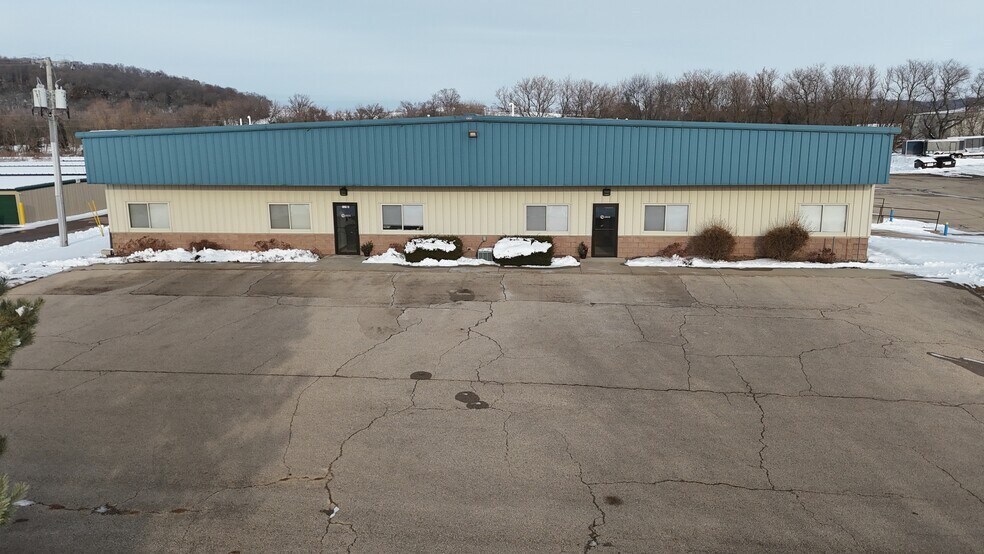 Development Dr Industrial Sale portefeuille de 2 biens à vendre sur LoopNet.fr - Photo de l’immeuble – Image 3 sur 10