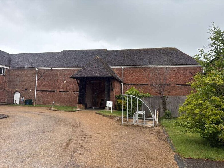 Bradbourne Ln, East Malling à louer - Photo de l’immeuble – Image 1 sur 9