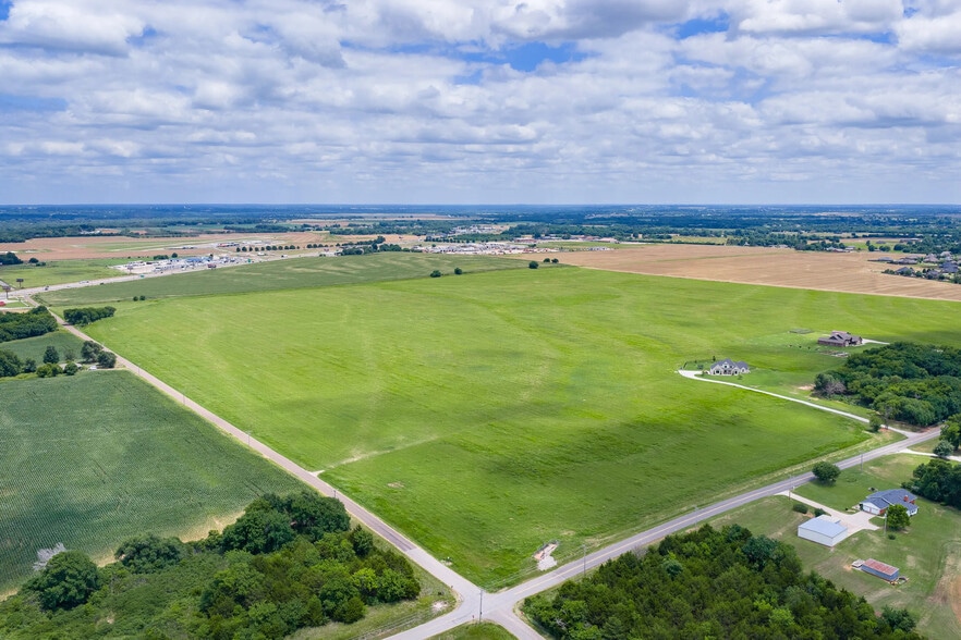 W Burr Oak Rd, Norman, OK à vendre - Photo principale – Image 1 sur 3