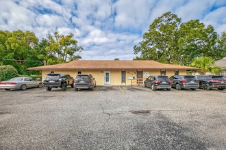 6820 Saint Augustine Rd, Jacksonville, FL à louer Photo de l’immeuble– Image 1 sur 34